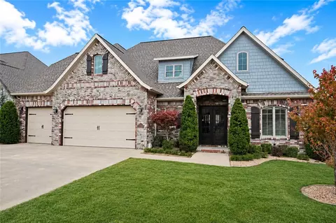 4105 Willowbend Dr, Rogers, AR 72758