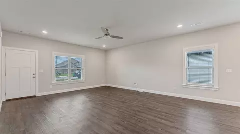Living - 1100 Pebble Pass, Centerton, AR 72719 photo 1 of 2