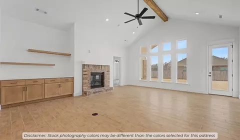 Living - 2650 Willowmere Dr, Centerton, AR 72712 photo 5 of 6