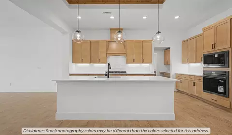 Kitchen - 2650 Willowmere Dr, Centerton, AR 72712 photo 4 of 4