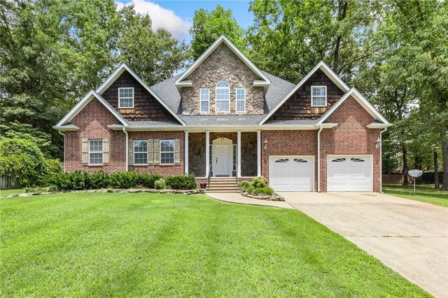 2711 Dry Branch Dr, Harrison, AR 72601