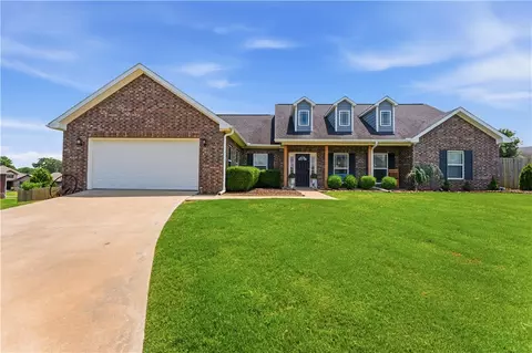 510 Hillsview Ln, Cave Springs, AR 72718