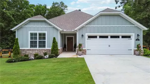 26 Lockerbie Dr, Bella Vista, AR 72715