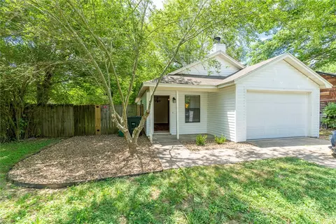 559 S Ray Ave, Fayetteville, AR 72701