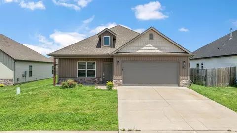 1130 Sunshine Ct, Centerton, AR 72719