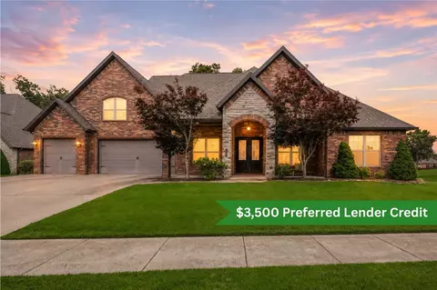 500 NE Lake Pointe Pl, Bentonville, AR 72712