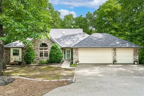 44 Tavistock Dr, Bella Vista, AR 72714