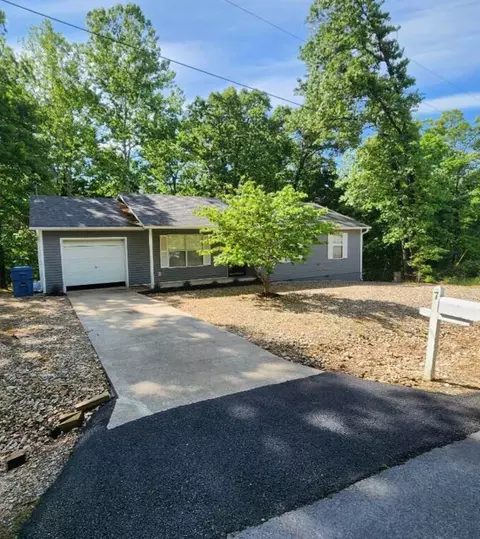 7 Claypole Ln, Bella Vista, AR 72715