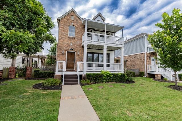 597 N Rupple Rd, Fayetteville, AR 72704