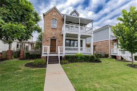 597 N Rupple Rd, Fayetteville, AR 72704