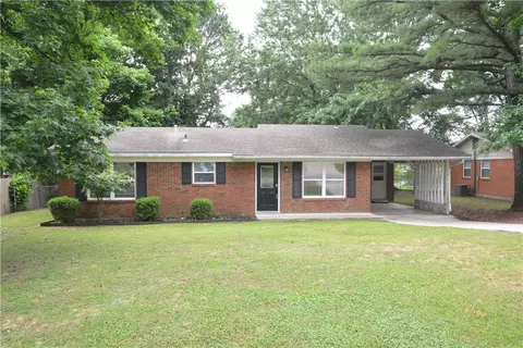 2203 Cottonwood Pl, Springdale, AR 72762