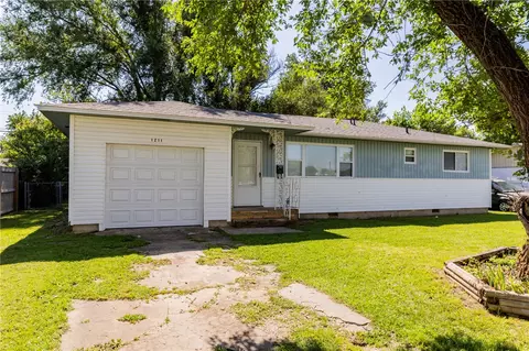 1211 Young St, Springdale, AR 72764