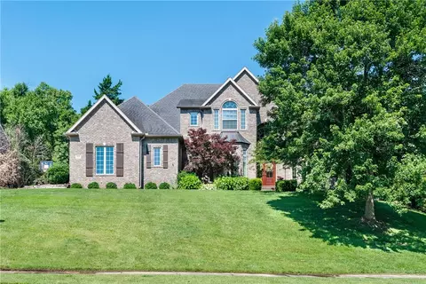 2529 N Candlewood Dr, Fayetteville, AR 72703