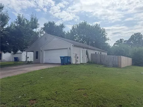 1309 Lo Mar St, Bentonville, AR 72712