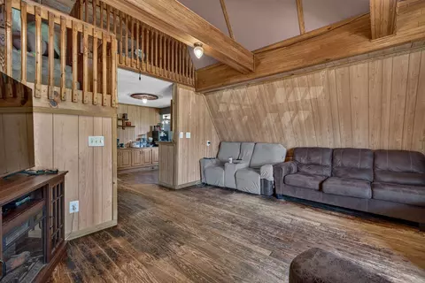 Entry Way - 10733 Old 81 Loop, Rudy, AR 72952 photo 1 of 4