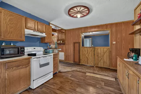 Kitchen - 10733 Old 81 Loop, Rudy, AR 72952 photo 1 of 3
