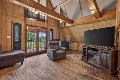 Living - 10733 Old 81 Loop, Rudy, AR 72952 photo 1 of 2