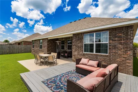 Exterior - 7533 Devonshire Ave, Springdale, AR 72762 photo 6 of 12