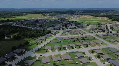 View/Area - 7533 Devonshire Ave, Springdale, AR 72762 photo 4 of 8