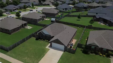 View/Area - 7533 Devonshire Ave, Springdale, AR 72762 photo 1 of 8