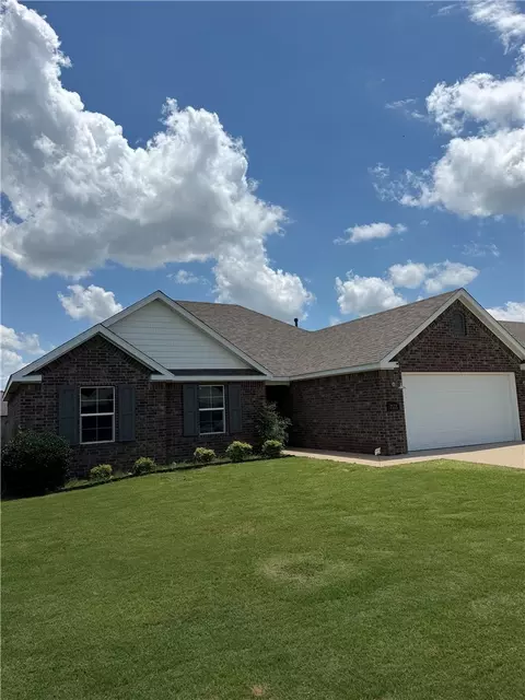 7533 Devonshire Ave, Springdale, AR 72762