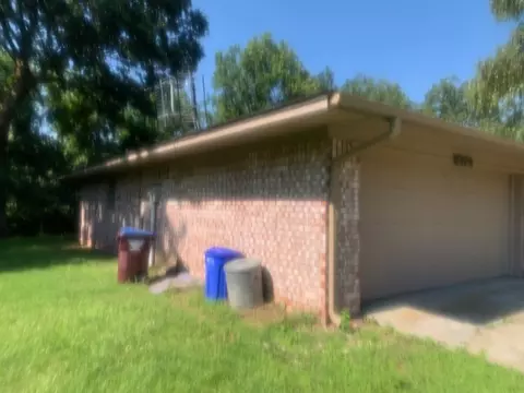 Exterior - 8714 Harvard Dr, Fort Smith, AR 72908 photo 2 of 4