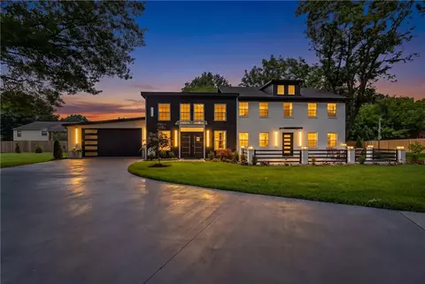 3000 N Dixieland Rd, Little Flock, AR 72756
