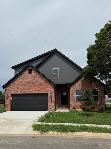 2303 Cassidy Ct, Siloam Springs, AR 72761