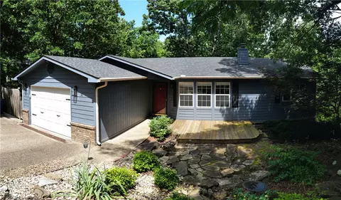 10 Wimborne Ln, Bella Vista, AR 72715