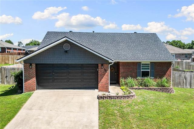13 Greenridge Ln, Bentonville, AR 72712