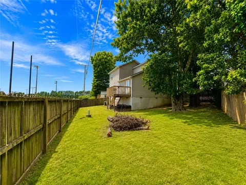 Exterior - 3601 Shields Dr, Harrison, AR 72601 photo 3 of 6