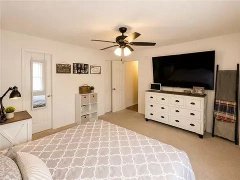 Bedroom - 3601 Shields Dr, Harrison, AR 72601 photo 2 of 6