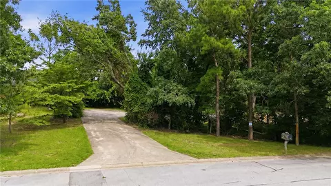 2811 Summit Dr, Siloam Springs, AR 72761