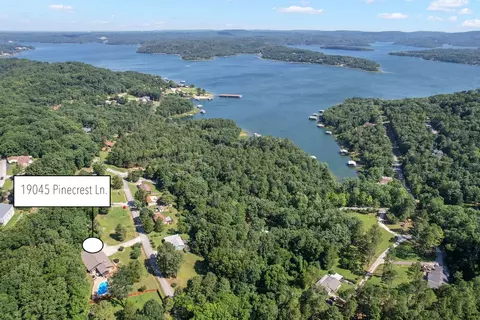 View/Area - 19045 Pinecrest Ln, Rogers, AR 72756 photo 3 of 6