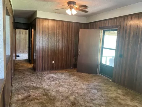 Living - 220 S Davis Ave, Plainview, AR 72857 photo 3 of 3