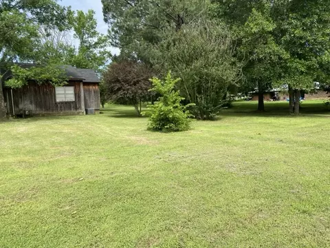 Exterior - 220 S Davis Ave, Plainview, AR 72857 photo 7 of 9