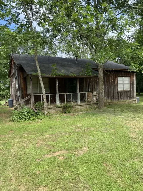 220 S Davis Ave, Plainview, AR 72857