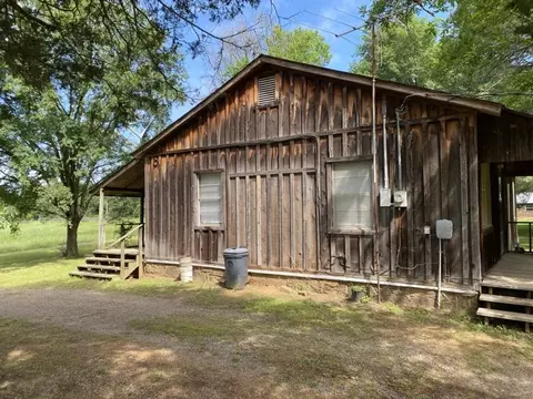 Exterior - 220 S Davis Ave, Plainview, AR 72857 photo 3 of 9