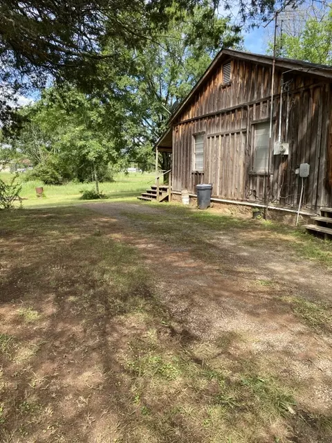Exterior - 220 S Davis Ave, Plainview, AR 72857 photo 4 of 9