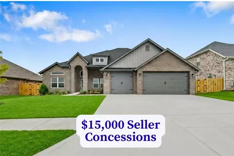 2400 Charles St, Pea Ridge, AR 72751