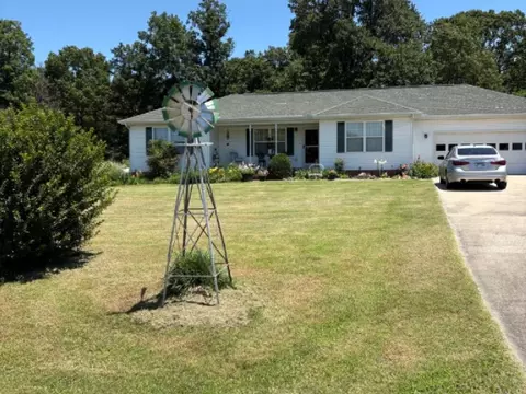 2632 Lacy Ln, Harrison, AR 72601