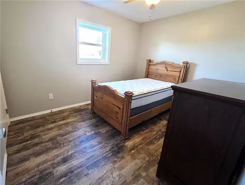 Bedroom - 1618 B Campus Dr, Harrison, AR 72601 photo 1 of 2