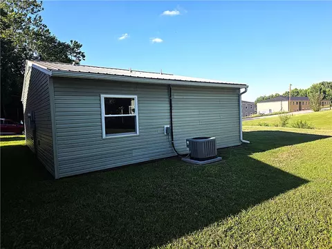 Exterior - 1618 B Campus Dr, Harrison, AR 72601 photo 2 of 2