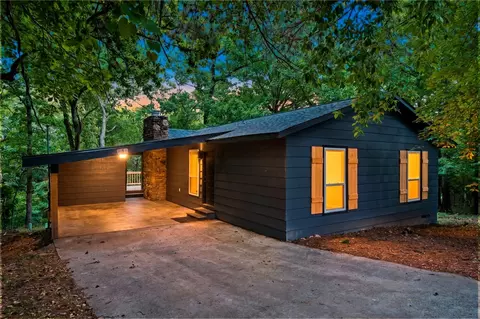 1 Looe Ln, Bella Vista, AR 72714