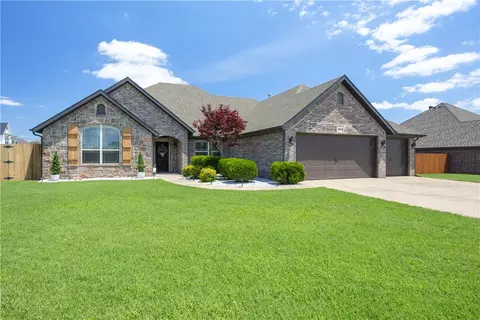 1905 Brooks Pl, Rogers, AR 72758