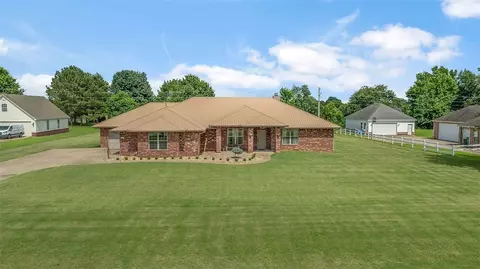206 Fredonia St, Springdale, AR 72762
