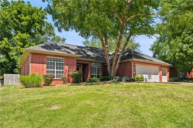 3317 N Picadilly Ln, Fayetteville, AR 72703