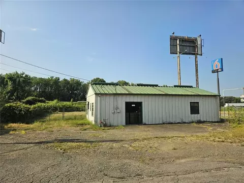 105 Birch St, Russellville, AR 72802