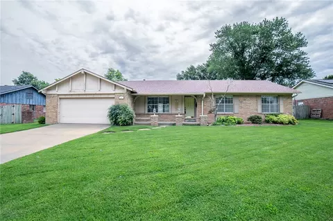 405 Janet St, Springdale, AR 72762