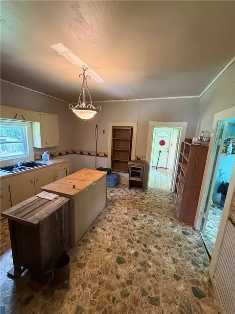 Kitchen - 3954 Dublin Rd, Scranton, AR 72863 photo 2 of 2